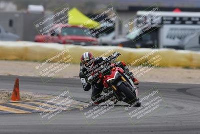 media/Jan-15-2023-SoCal Trackdays (Sun) [[c1237a034a]]/Turn 2 Set 1 (1145am)/